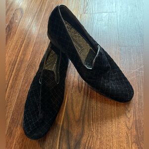 Giorgio Brutini quilted velvet loafers